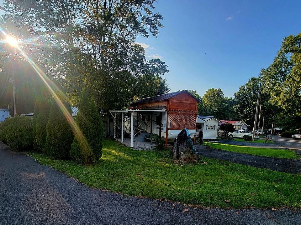 1st image of 5355 Parkway E Lot 145