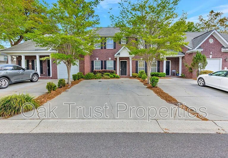 126 Tuscany Ct — Photo 1