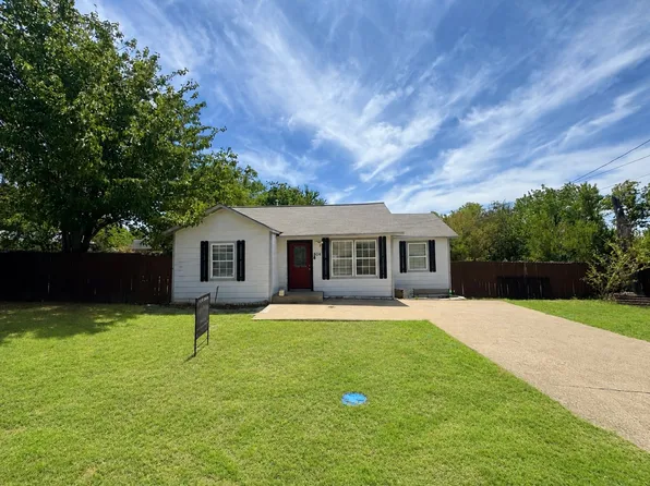 804 E Hook St, Stephenville, TX 76401