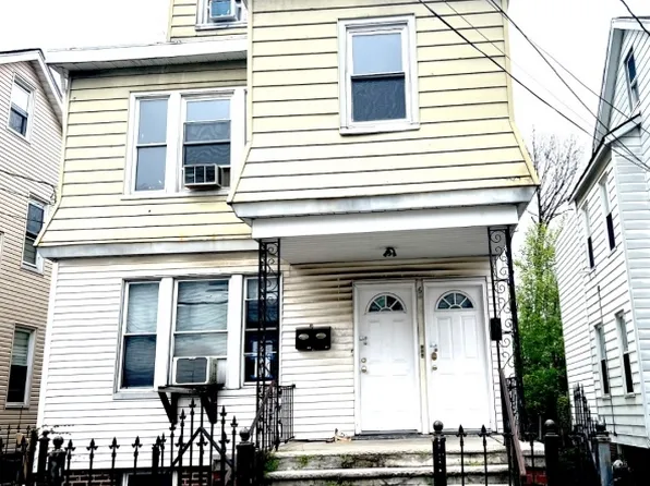 6 Robert Pl, Irvington Twp., NJ 07111