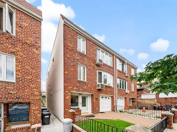 2031 36th Street, Astoria, NY 11105