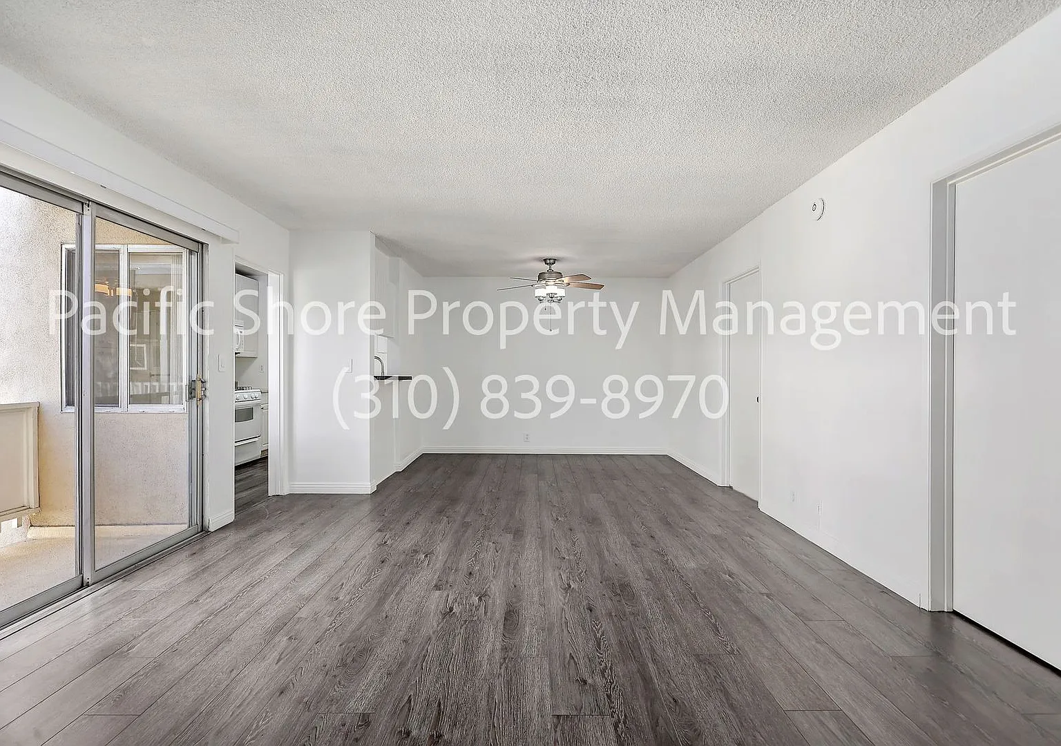 868 West Knoll Apartments — Photo 4