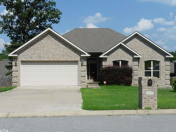 2nd image of 2117 Reveille Cir