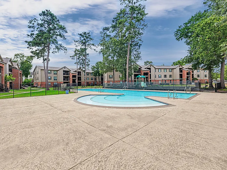 The Retreat at Spring Apartments — Photo 18