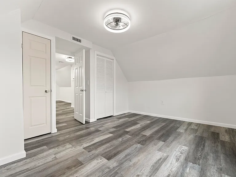 51 Wegman Pkwy #2-JC — Photo 16