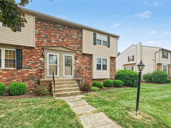 3074 E Bardonner Rd, Gibsonia, PA 15044