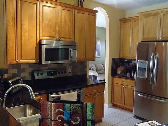 3rd image of 10415 Glen Willow Ln