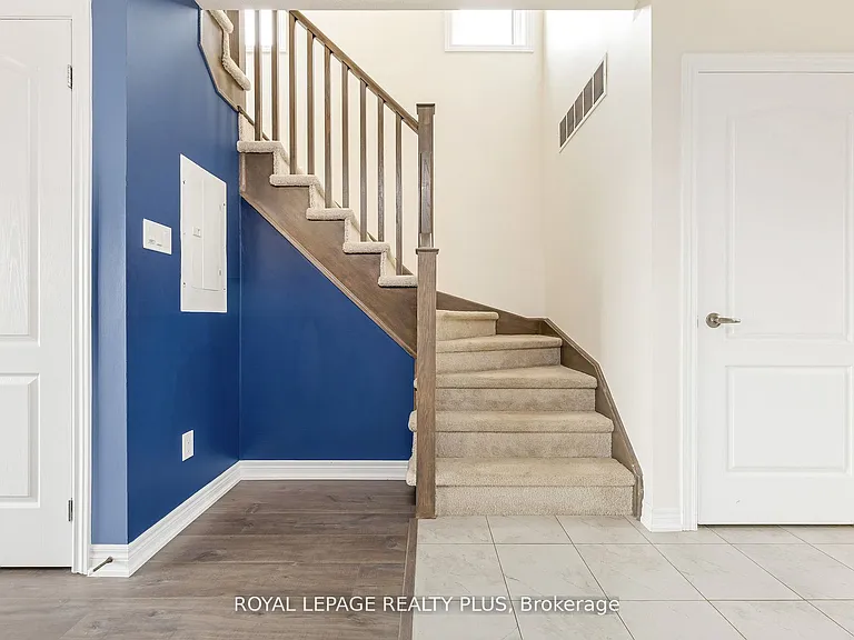 120 Watson Pkwy N #1 — Photo 14