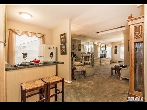 4th image of 80 Guy Lombardo Ave #8