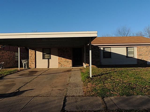1st image of 12125 Knight Dr
