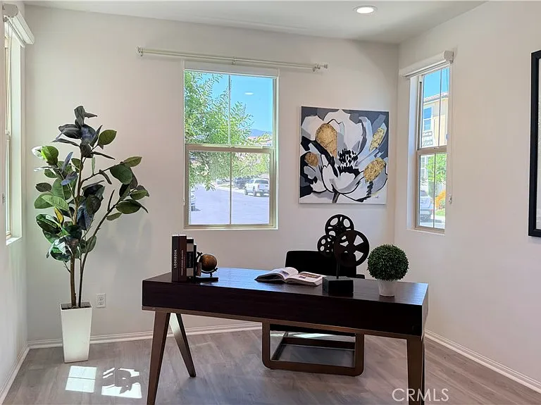 1801 Marquez Way — Photo 7