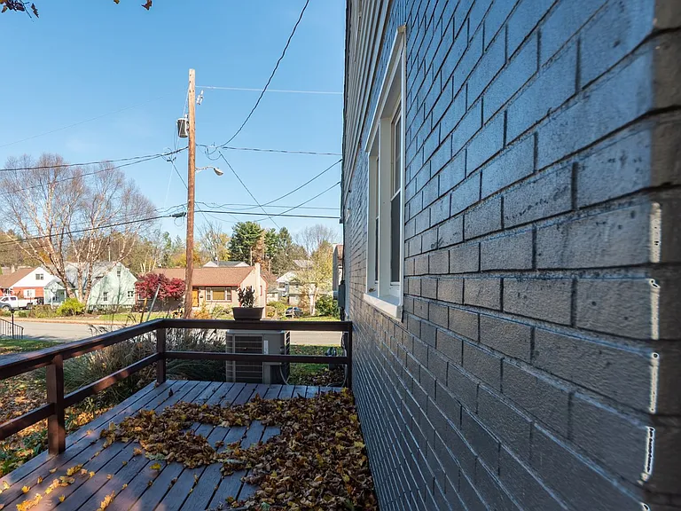 7 Circle Rd — Photo 10