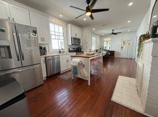 1528 Hillary St, New Orleans, LA 70118