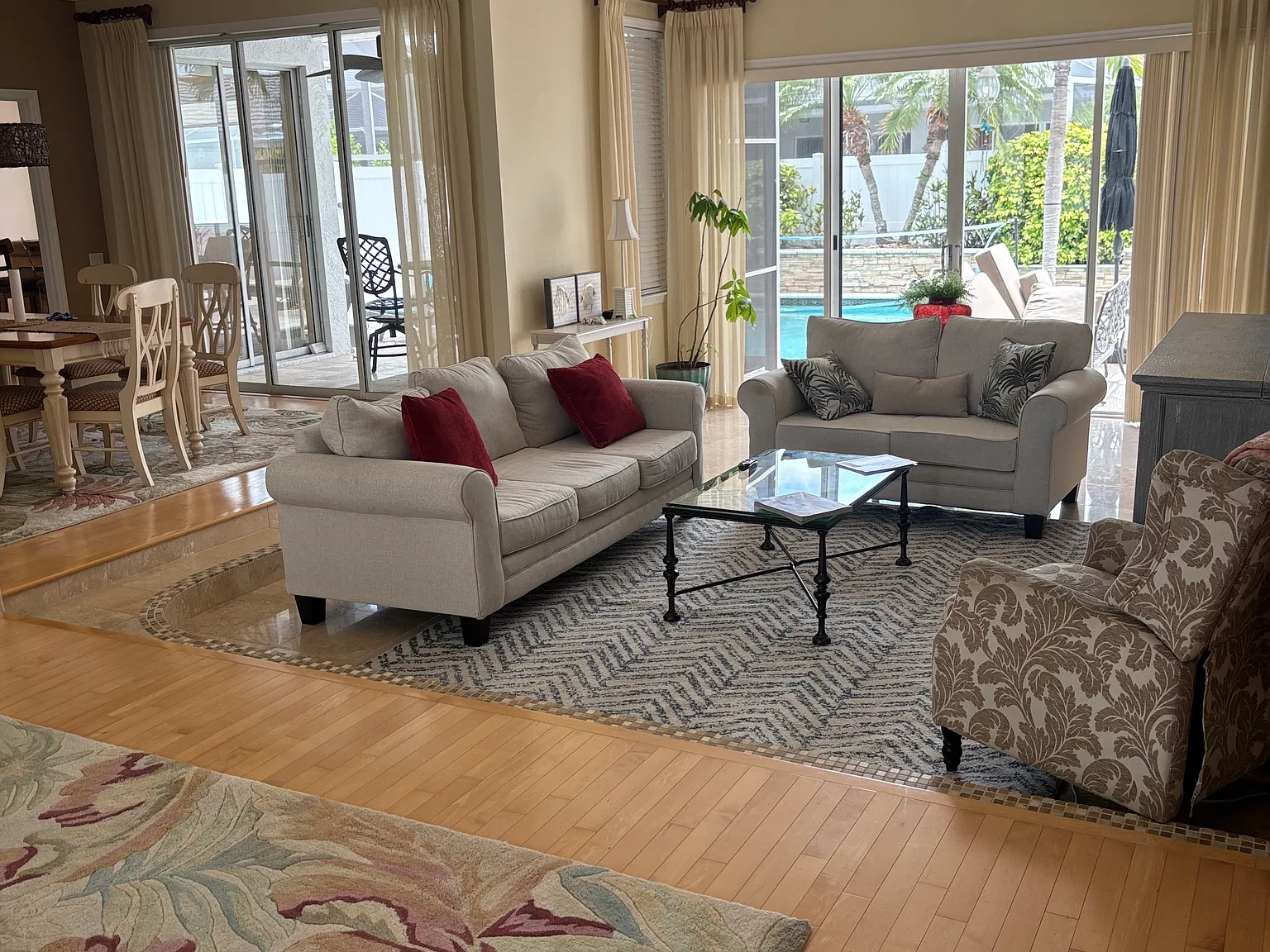 3 bed, 2036 sqft, $3,900 — Photo 1