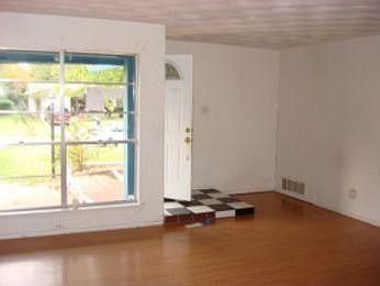 2nd image of 3822 Rainier St