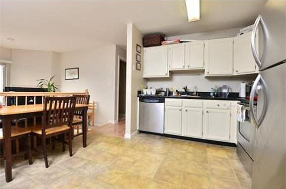 3rd image of 200 Falls Blvd #E203