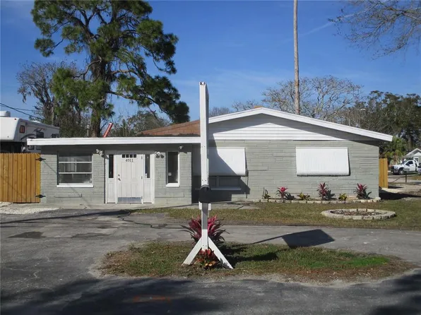 4911 Green Key Rd, New Port Richey, FL 34652