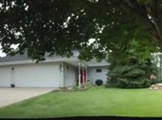 4324 Hearthridge Dr, Janesville, WI 53546