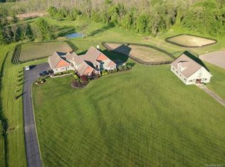 391 Shenandoah Rd, Hopewell Junction, NY 12533