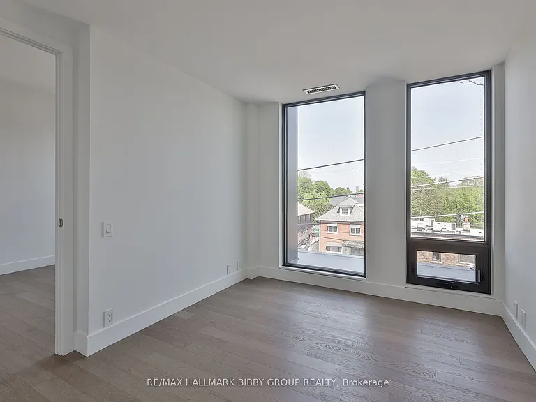 1414 Bayview Ave #304 — Photo 14
