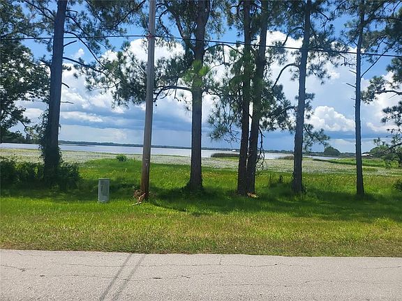 2nd image of 1634 Dolphin Dr