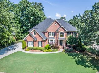 1440 Woodland Lake Dr, Snellville, GA 30078