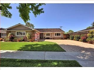 2nd image of 1579 Chambers Dr