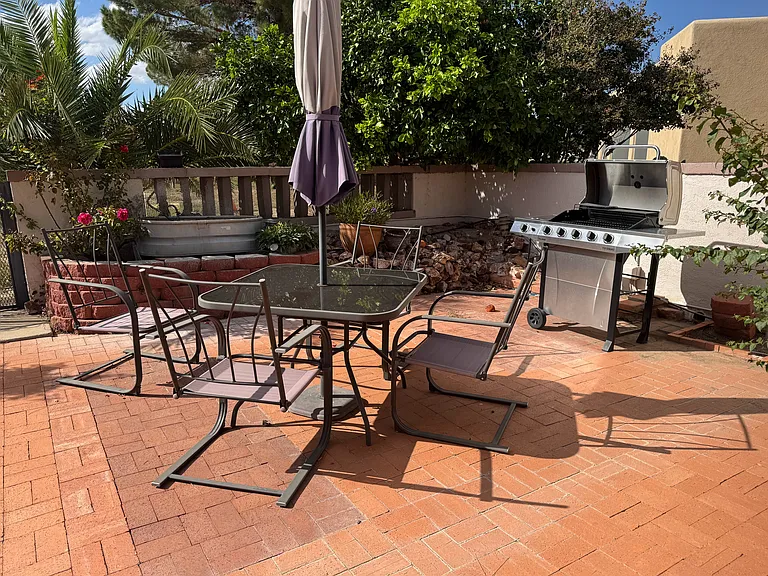 Gas Grill & outdoor dining.