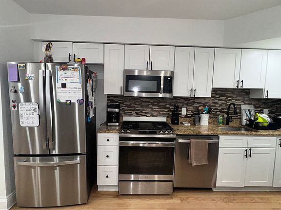 3rd image of 809-815 22nd St #605