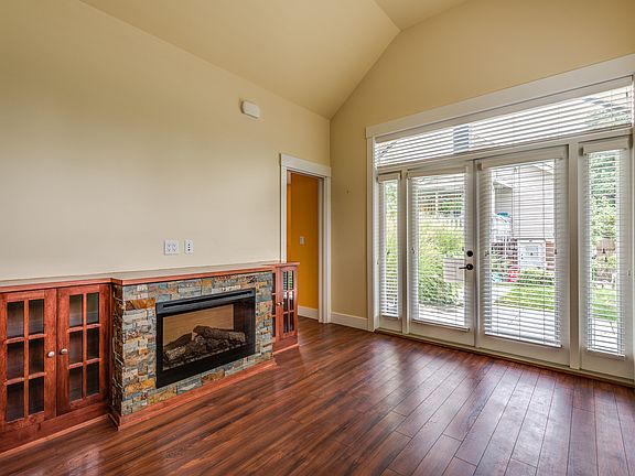 5th image of 328 E 20th St