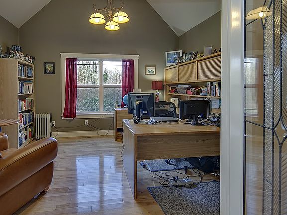 4th image of 15140 SE 330th Way
