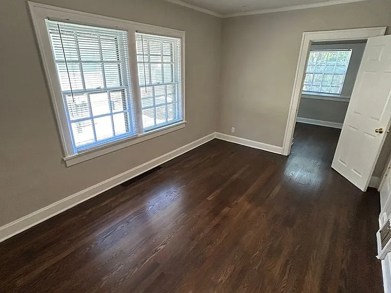 5411 Rockhill Rd — Photo 11