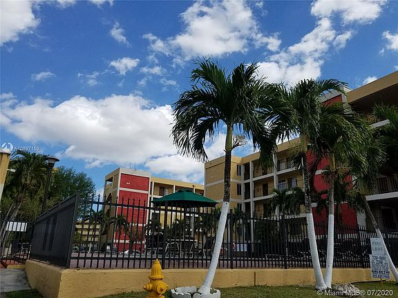 2nd image of 9250 Fontainebleau Blvd APT 202