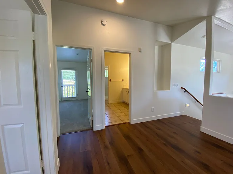 3010 N Broadway — Photo 31