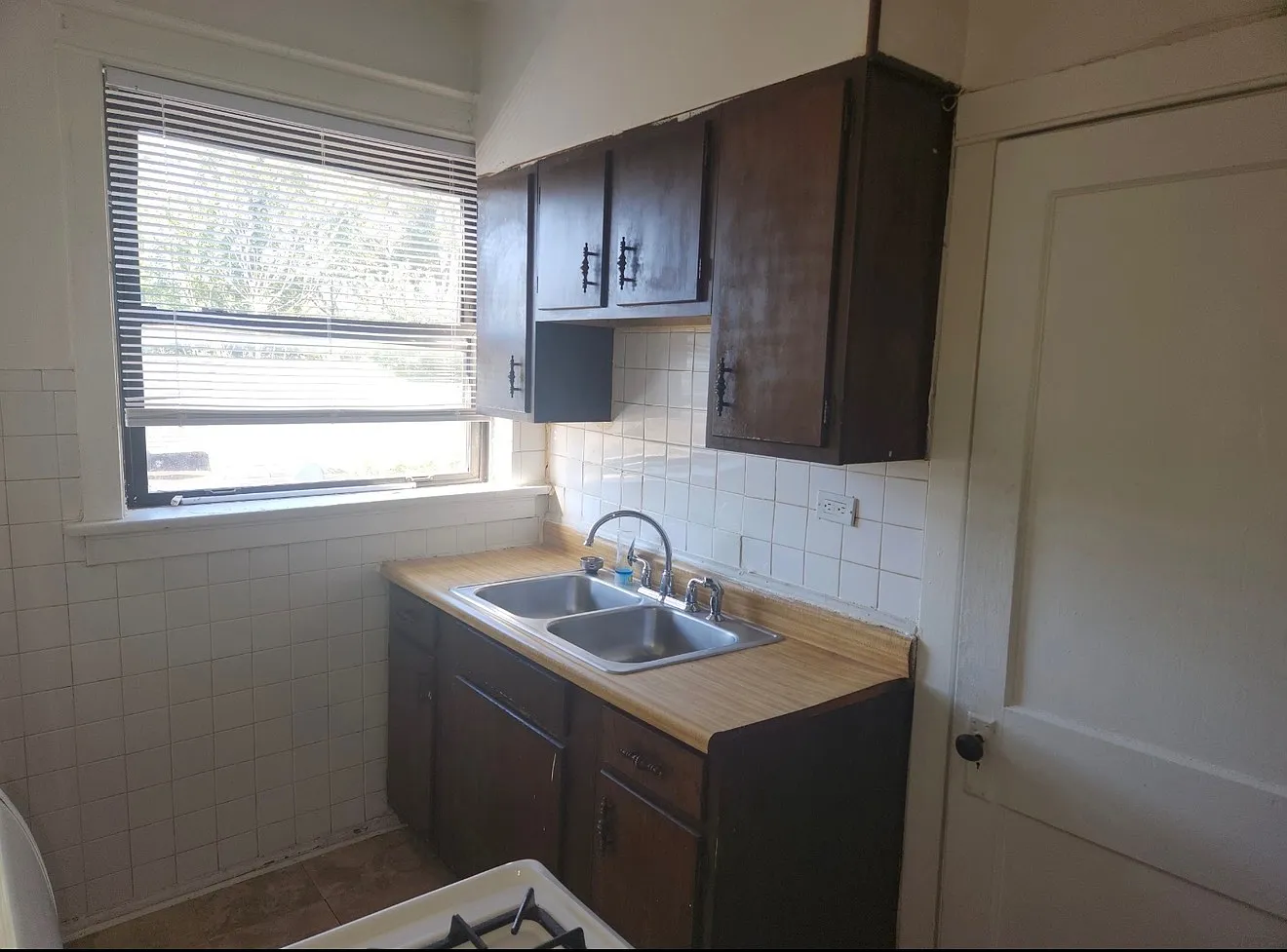 2 bed, 900 sqft, $975 — Photo 4