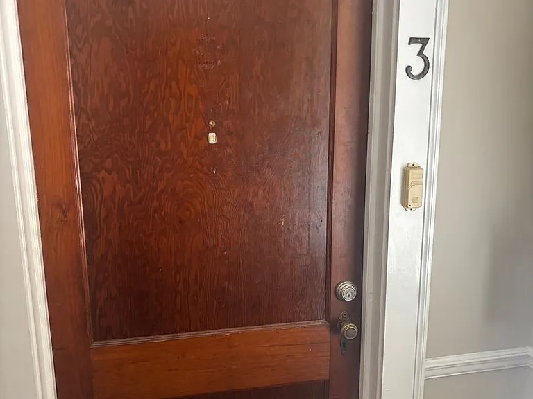 722 S Lexington Ave — Photo 2