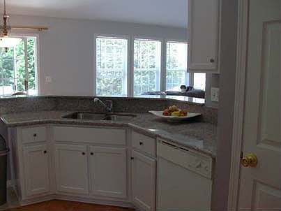 4th image of 1055 Dogwood Park Dr