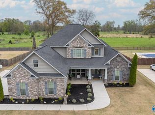 371 Spencer Lakes Dr, Meridianville, AL 35759