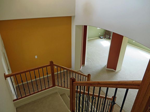 ENTRY FOYER