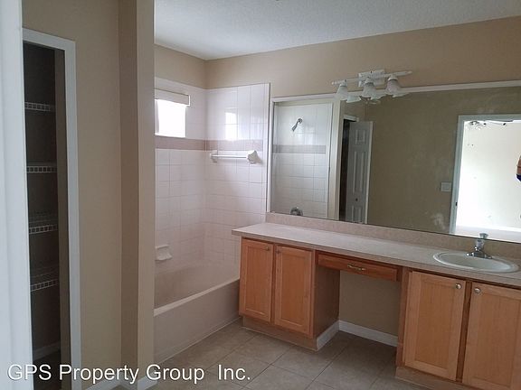 5th image of 13236 Briar Forest Ct