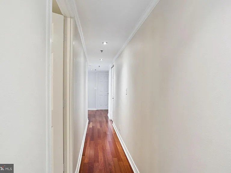 5809 Nicholson Ln #1001 — Photo 42