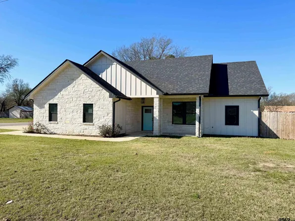 505 Brazos St, Crockett, TX 75835