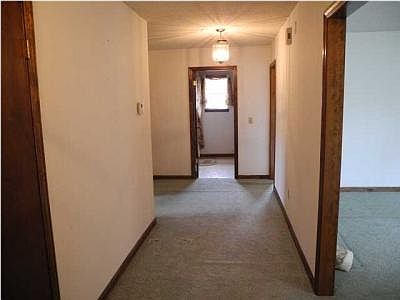 5th image of 49 Cordell Dr