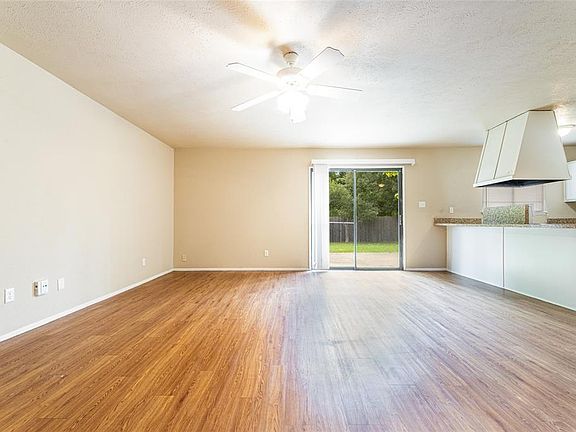 5th image of 10208 Ironwood Ln
