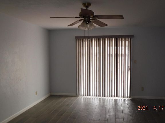 4th image of 613 Mimosa Dr
