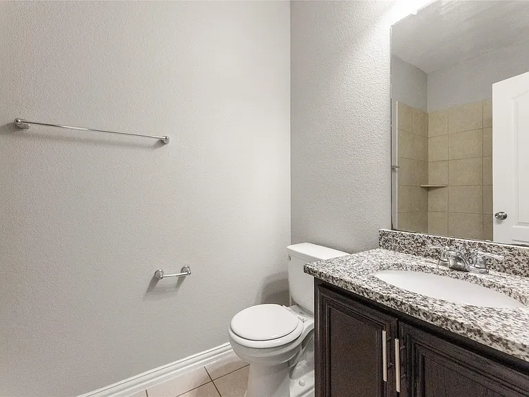 1004 Water Garden Cir — Photo 25