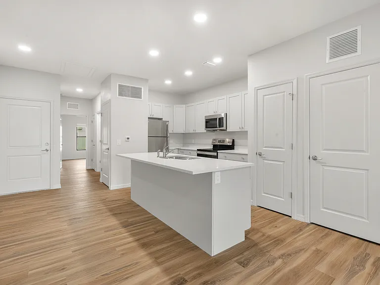 The Grove Apartment Homes — Photo 53