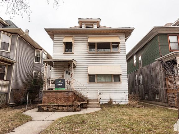 2nd image of 4341 N Lowell Ave #2JC