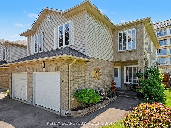 2nd image of 38 Roger Cres