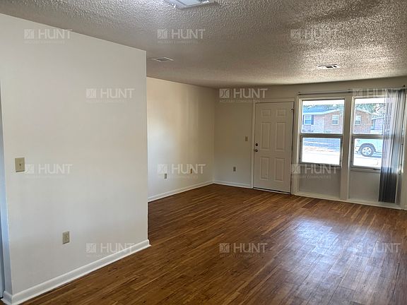 3rd image of 149 E Dove Ln
